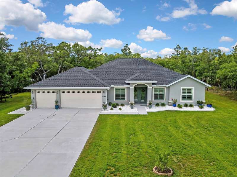 4 bedroom Single Family Residence at 14108 Mulkerin Drive, Woodhaven Estates, Weeki Wachee — photo 1