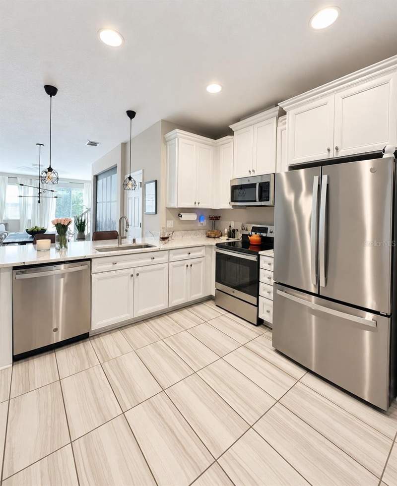 2 bedroom Townhouse at 2429 Foggy Creek Circle, Towns At Belleair Grove, Clearwater — photo 5