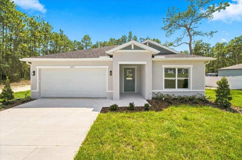 4 bedroom Single Family Residence at 13014 Downy Woodpecker Road, Royal Highlands Unit 8, Weeki Wachee — photo 1