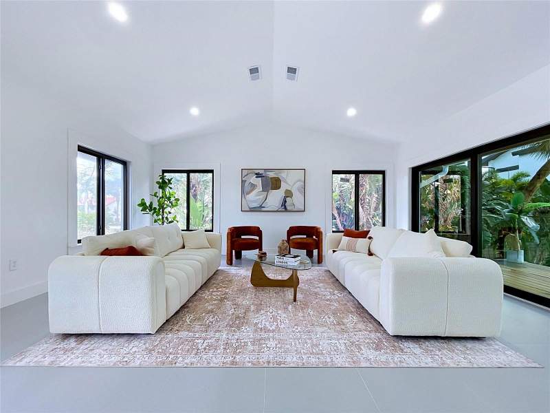 3 bedroom Single Family Residence at 807 2ND AVENUE, TIERRA VERDE UNIT 1 1ST REP, TIERRA VERDE — photo 4