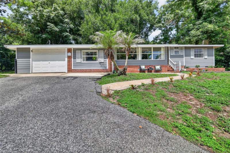 Mount Dora Pinecrest