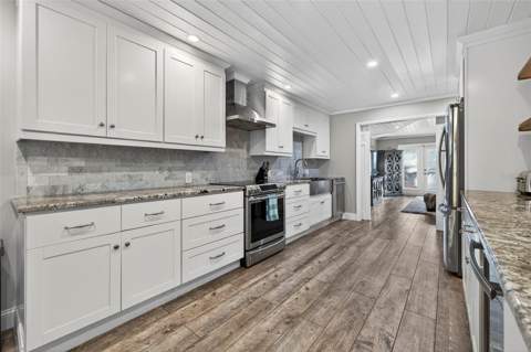 3404 E Maritana Drive, St Pete Beach FL - photo 14 of 62
