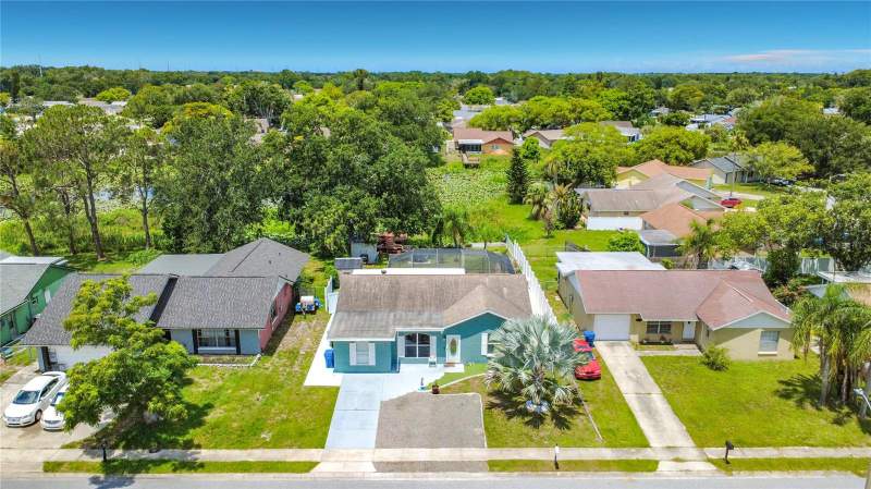 4 bedroom Single Family Residence at 3229 Covina Street, Seven Spgs Homes, New Port Richey — photo 2
