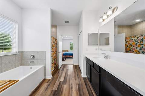 11225 June Briar Loop, San Antonio FL - photo 14 of 32