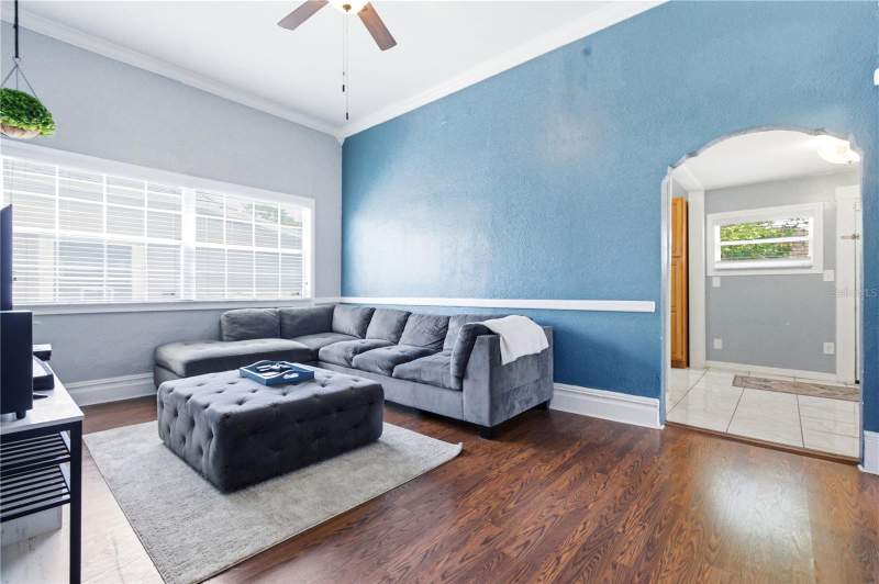 3 bedroom Single Family Residence at 2318 W Cordelia Street, West Tampa Heights, Tampa — photo 4