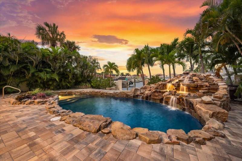 4 bedroom Single Family Residence at 5151 Porpoise Place, Flor A Mar, New Port Richey — photo 3