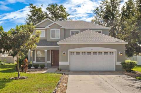 413 Split Oak Court, $300k–$500k for sale in Eustis
