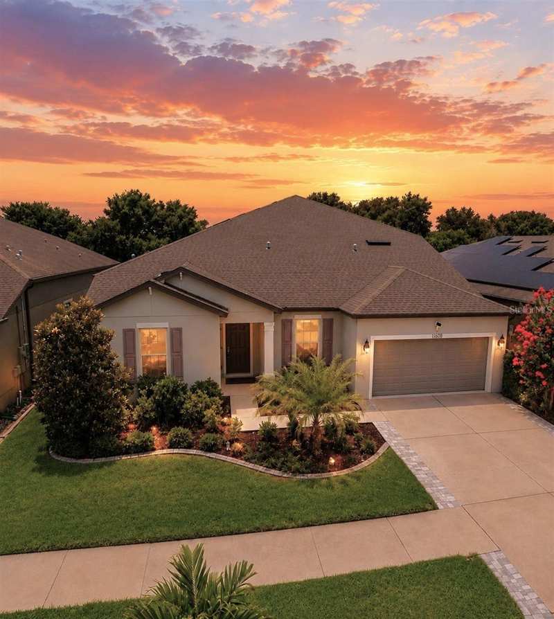 5 bedroom Single Family Residence at 11608 Dublin Grafton Drive, South Fork Tr O Ph 2, Riverview — photo 1