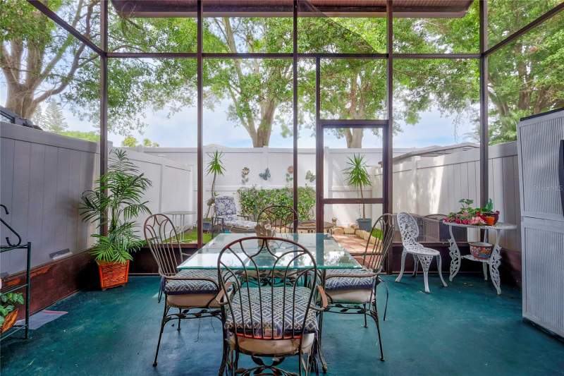 2 bedroom Townhouse at 2811 S PINES DRIVE #15, TALL PINES, LARGO — photo 3