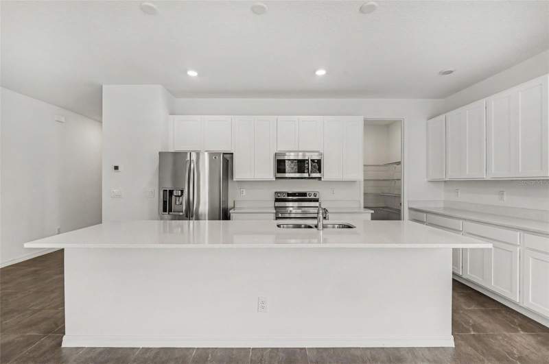 3 bedroom Single Family Residence at 1034 Alabaster Way, Hampton Oaks, Deltona — photo 2