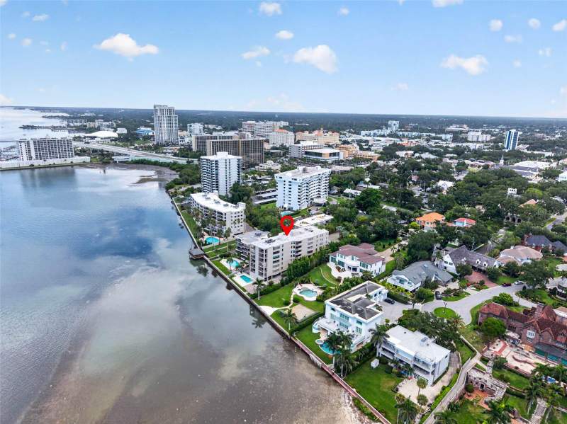 2 bedroom Condominium at 602 Lime Avenue #101, Camelot Oaks Condo, Clearwater — photo 2