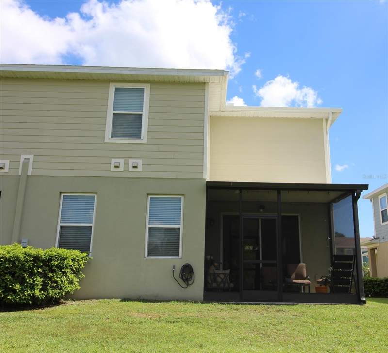 3 bedroom Townhouse at 2135 Laceflower Drive, Timbers/Williams Lndg Twnhms, Brandon — photo 4