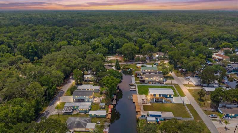 3 bedroom Single Family Residence at 6183 Waverly Road, Weeki Wachee Gardens, Weeki Wachee — photo 3