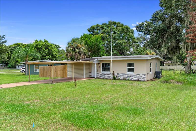 2 bedroom Single Family Residence at 460 E 3rd Street, North Chuluota, Chuluota — photo 2