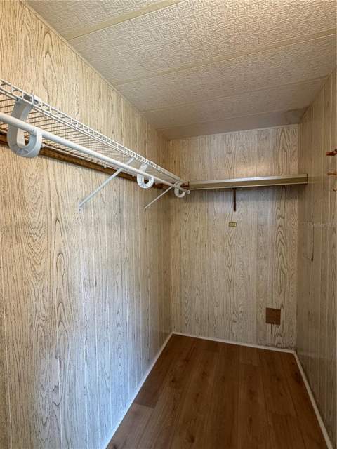 925 Beechwood Avenue, Lady Lake FL - photo 19 of 26