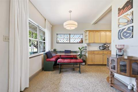 712 Malone Drive, Orlando FL - photo 11 of 32