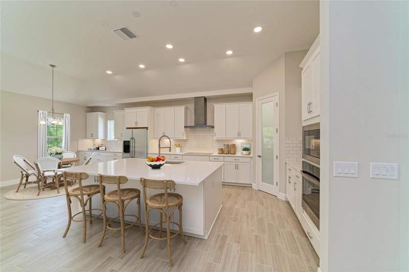 4 bedroom Single Family Residence at 13120 Long Valley Circle, Caldera, Spring Hill — photo 2