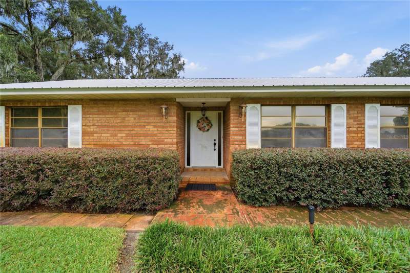 3 bedroom Single Family Residence at 3704 Thonotosassa Road, Unplatted, Plant City — photo 2