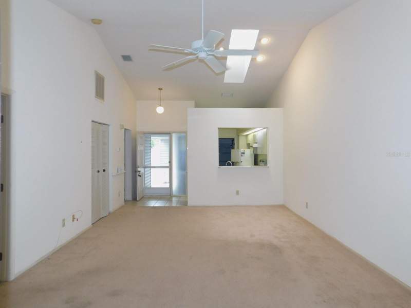 2 bedroom Villa at 2496 Alhambra Court, Estancia Twnhms, Clearwater — photo 2