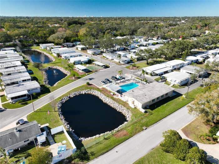 1 bedroom Mobile Home at 2331 Belleair Road #116, Country Park Co-Op M/H Unrec, Clearwater — photo 2