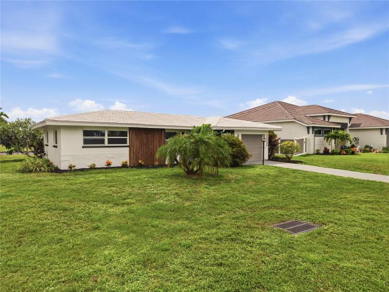 2 bedroom Single Family Residence at 3106 SE 18th Place, Cape Coral, Cape Coral — photo 2