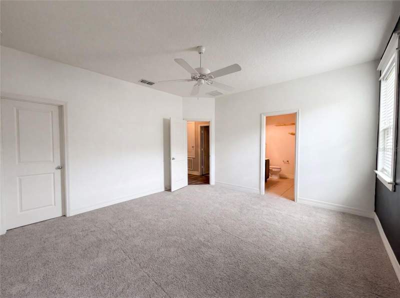 3 bedroom Single Family Residence at 10029 WEATHERS LOOP, HIGHLAND GROVES PH II SUB, CLERMONT — photo 4