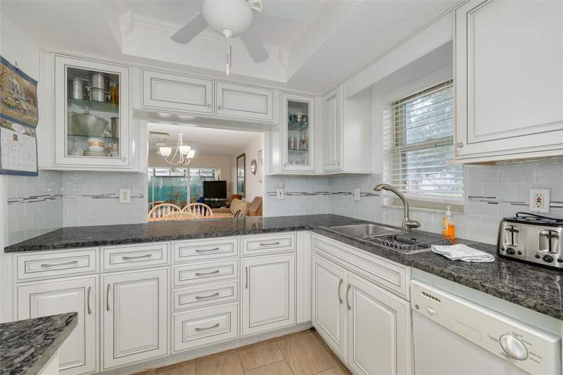 2 bedroom Condominium at 2476 Laurelwood Drive #C, Laurelwood Condo I, Clearwater — photo 2
