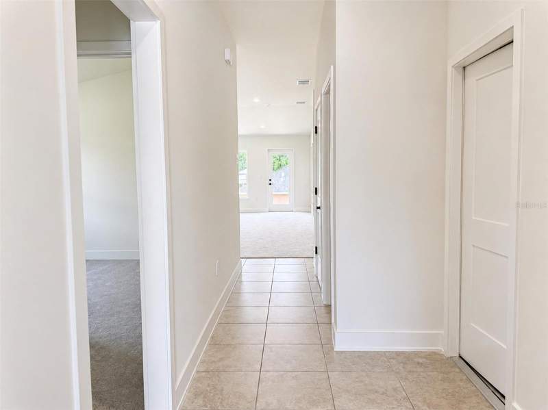 4 bedroom Single Family Residence at 250 Verny Grove Lane, Arbor Park, Leesburg — photo 2
