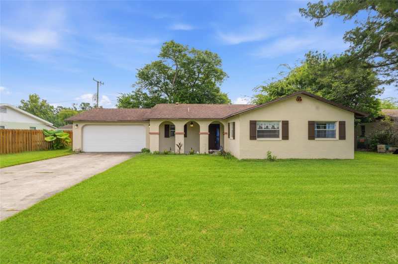 3 bedroom Single Family Residence at 2021 Oriole Lane, Melodie Park Add 02, South Daytona — photo 1