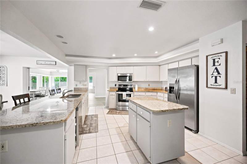 3 bedroom Single Family Residence at 9277 Saint Catherine Avenue, Port Charlotte Sec 84, Englewood — photo 5