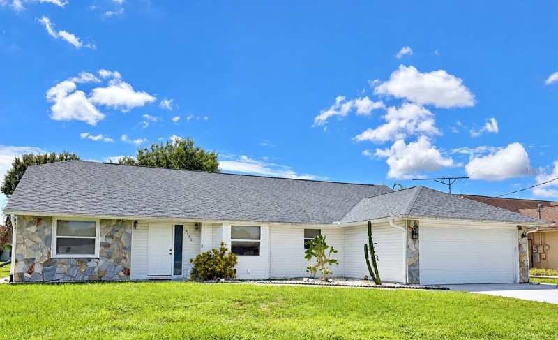 3 bedroom Single Family Residence at 8123 Bessemer Avenue, Port Charlotte Sub 37, North Port — photo 1