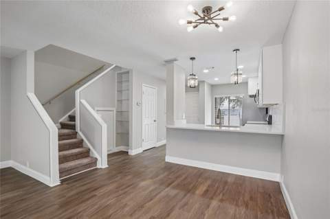 717 Oak Park Place, Brandon FL - photo 7 of 36