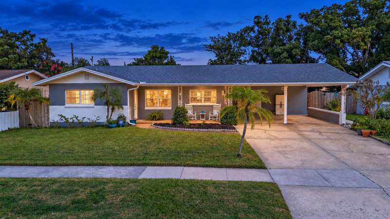3 bedroom Single Family Residence at 2221 E Harding St, Cloverdale Heights, Orlando — photo 1