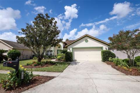2936 Cedar Glen Place, $300k–$500k for sale in Oviedo