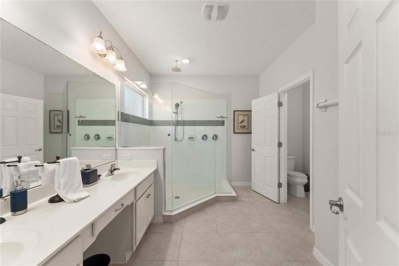 8 bedroom Single Family Residence at 4429 Shiva Loop, Veranda Palms Ph 2A, Kissimmee — photo 5
