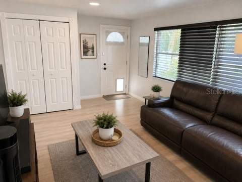 11710 North Drive, Tampa FL - photo 9 of 32
