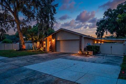 613 Pine Forest Drive, home for sale in Brandon 33511