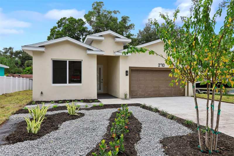 3 bedroom Single Family Residence at 270 Diogenes Street, New Athens City 1st Add, Dunedin — photo 1