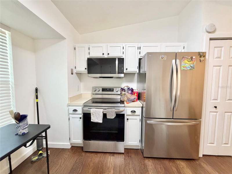 2 bedroom Condominium at 421 NW 48th Boulevard, Mill Pond, Gainesville — photo 4