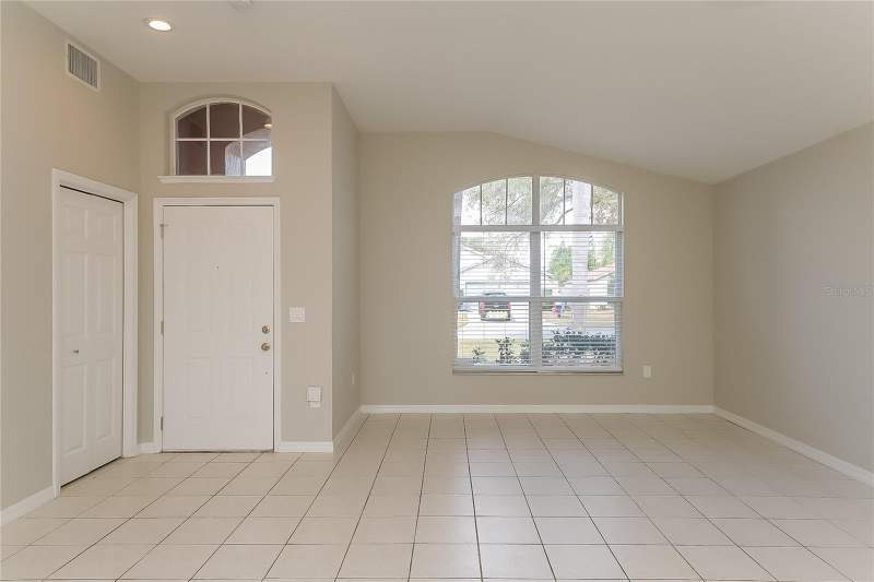 4 bedroom Single Family Residence at 1723 Westerly Dr, Providence Lakes Unit III Phas, Brandon — photo 2