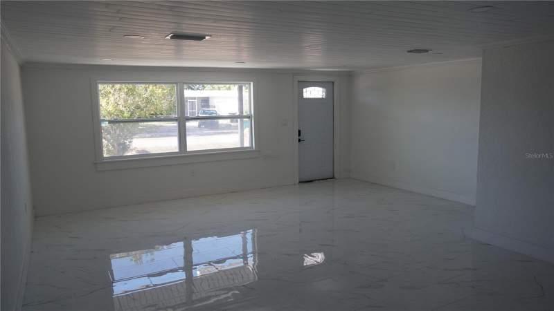 4 bedroom Single Family Residence at 177 Dowling Avenue, Port Charlotte Sec 006, Port Charlotte — photo 4