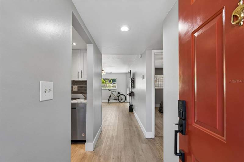 1 bedroom Condominium at 2460 Northside Drive #604, Azalea Woods Condo, Clearwater — photo 3