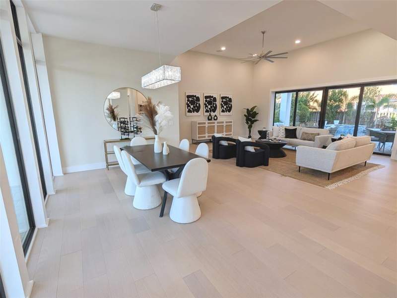 5 bedroom Single Family Residence at 2110 Michele Drive, Monticello, Sarasota — photo 4
