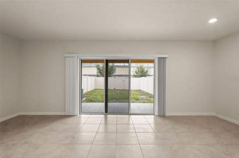 9031 Wildflower Lane, Kissimmee FL - photo 10 of 41