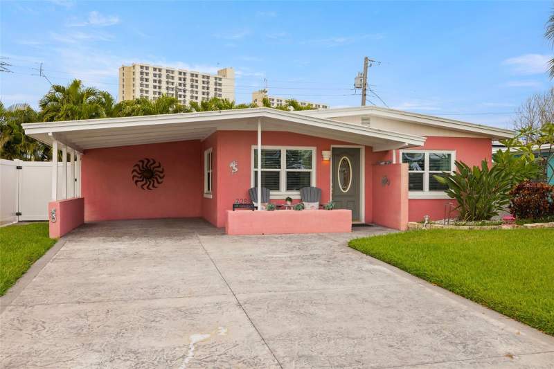 Corey BridgeheadHomes for Sale in South Pasadena, FL
