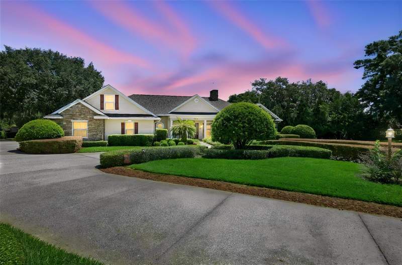 4 bedroom Single Family Residence at 605 Old Mount Dora Road, Eustis, Eustis — photo 2