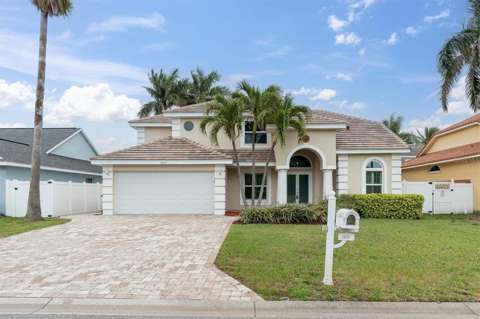 906 Landmark Circle, home for sale in Tierra Verde 33715