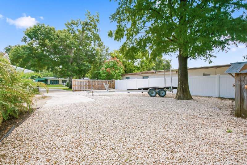2 bedroom Single Family Residence at 2168 Victoria Drive, Lake Citrus Estates 2nd Add, Clearwater — photo 5