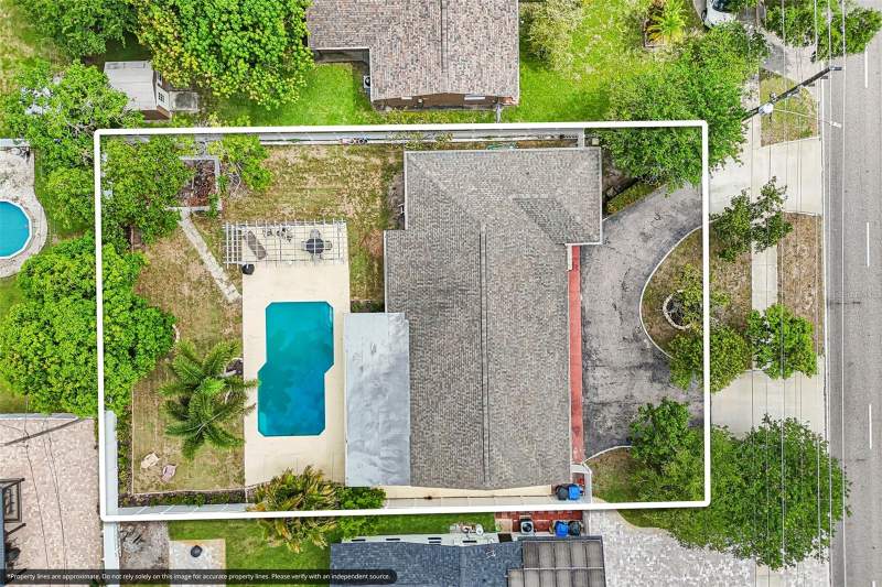 4 bedroom Single Family Residence at 2709 49th Street, Disston Highview Sub, St Petersburg — photo 3