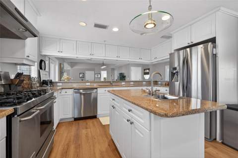 1902 Arrowhead Drive, St Petersburg FL - photo 11 of 49